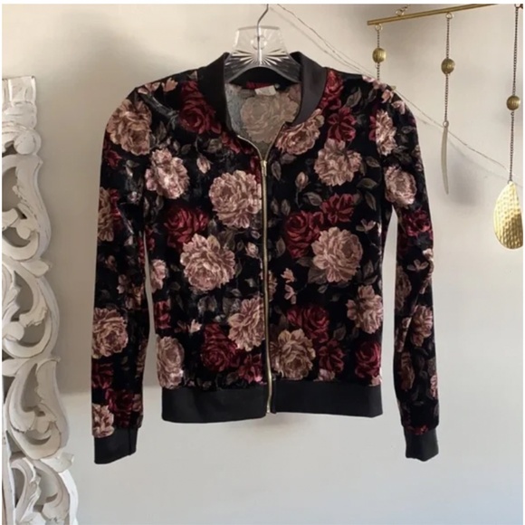 🪞 chic black velour rose zip up bomber long sleeve jacket - Picture 2 of 5